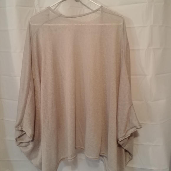 Life is beautiful batwing style shrug - Picture 4 of 5